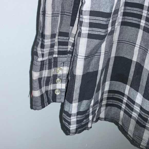 Wrangler Western Shirt plaid pearl snap front XLT long sleeve snap cuffs - Picture 6 of 9